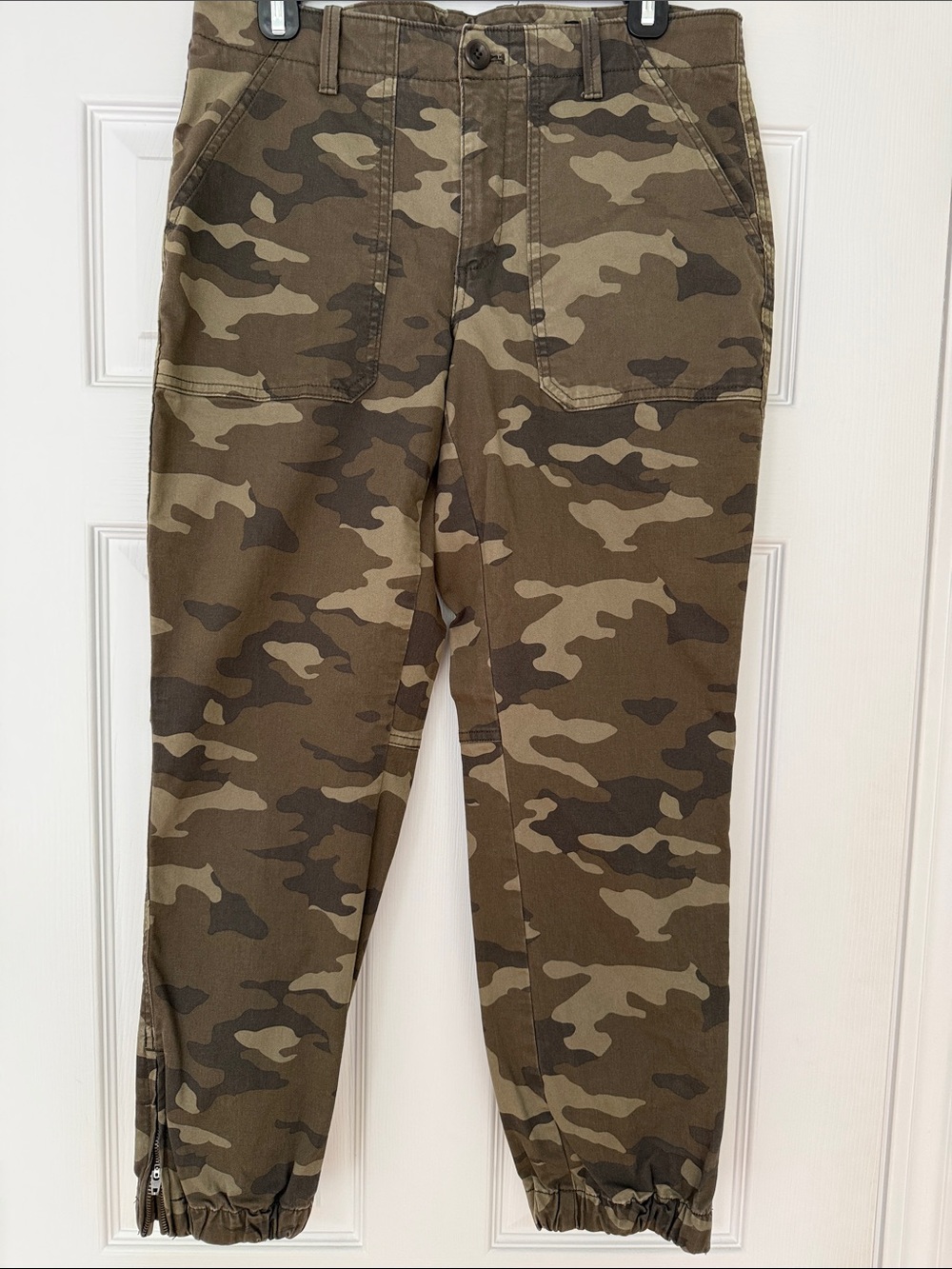 Banana Republic Olive & Khaki Camo Cargo Joggers